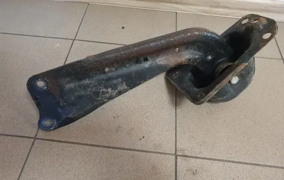 Volkswagen Tiguan Rear upper control arm/wishbone