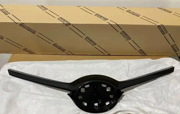 Toyota Auris E180 Quarter panel pressure vent 5311102A00