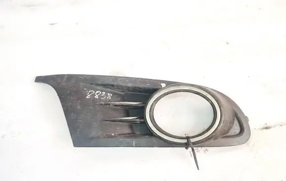 Volkswagen Golf VI Front bumper lower grill