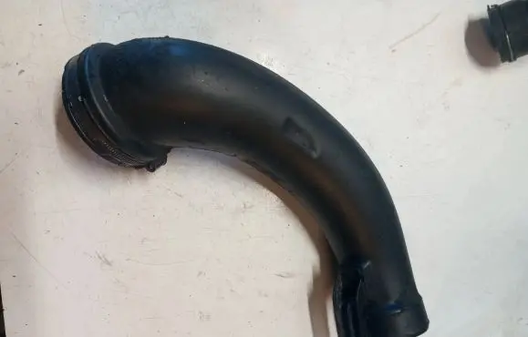 Volvo XC60 Intercooler hose/pipe 30774692