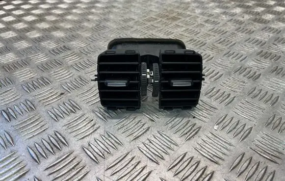 BMW X3 F25 Rear air vent grill 9200888 17238711
