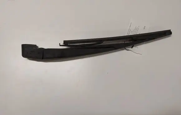 Citroen C4 I Rear wiper blade arm