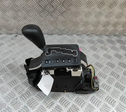 Chrysler Pacifica Gear shifter/selector 04683981AB