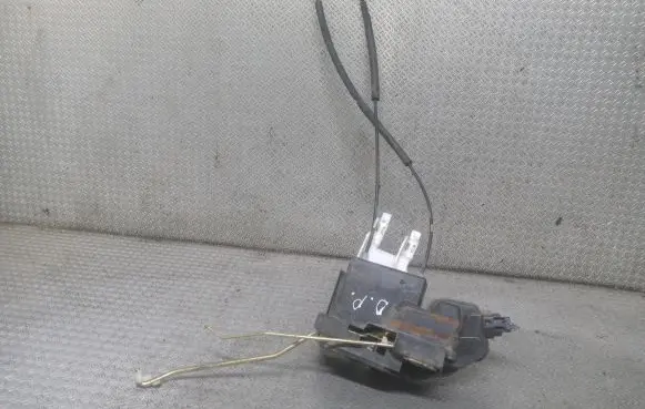 Hyundai Santa Fe Front door lock