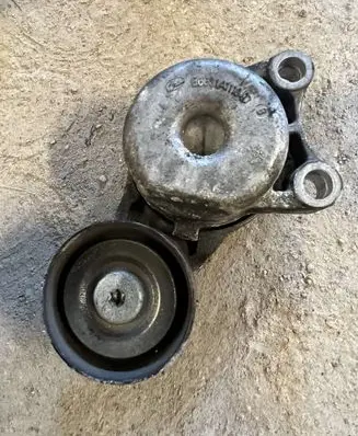 Jeep Grand Cherokee Generator/alternator belt tensioner 30222001F E6631A111040