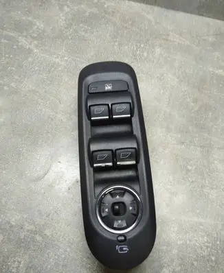Ford Mondeo MK IV Electric window control switch 7S7T14A132BC