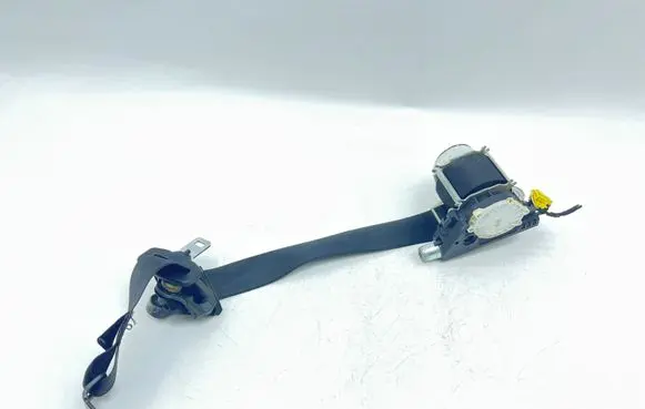 Mercedes-Benz ML W164 Rear seatbelt A1648600385