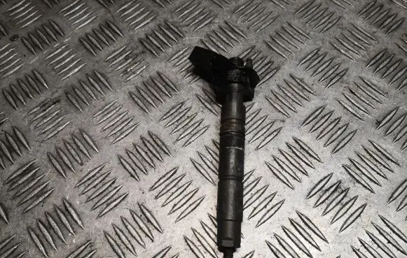 Mercedes-Benz E W212 Fuel injector 6420701187 A6420701187