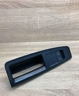 Volkswagen Polo IV 9N3 Electric window control switch 6Q1867171 6Q1867171E
