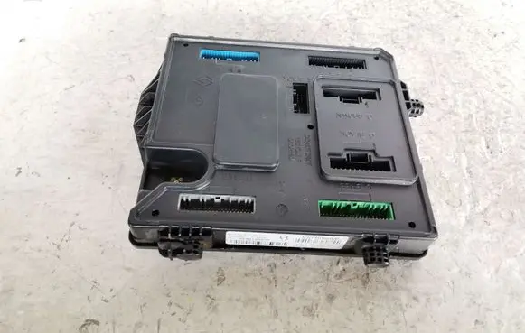 Renault Megane III Comfort/convenience module S180098201 284B13640R