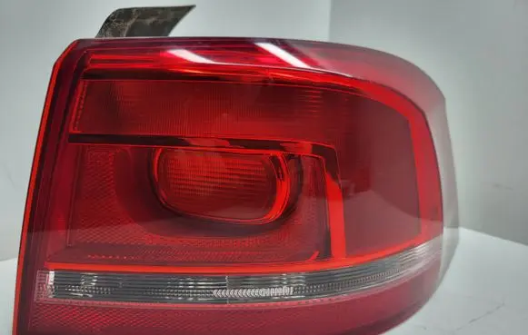 Volkswagen PASSAT B7 Rear/tail lights 3AE945096F 90004874