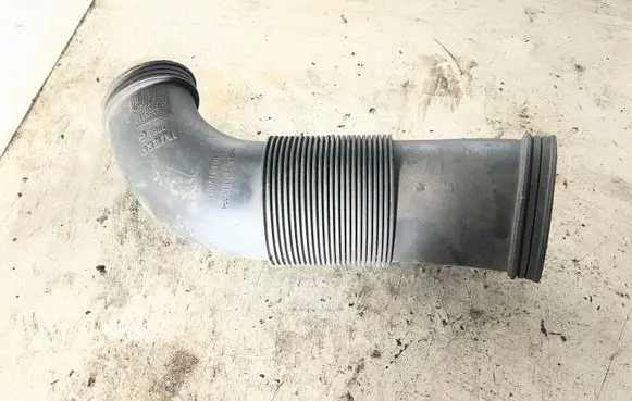 Iveco Daily 6th gen Air intake duct part 5801317091