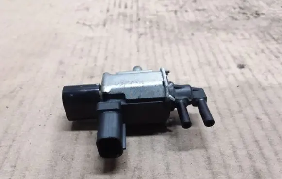 Ford Focus C-MAX Vacuum valve BS7E9A500 465766105