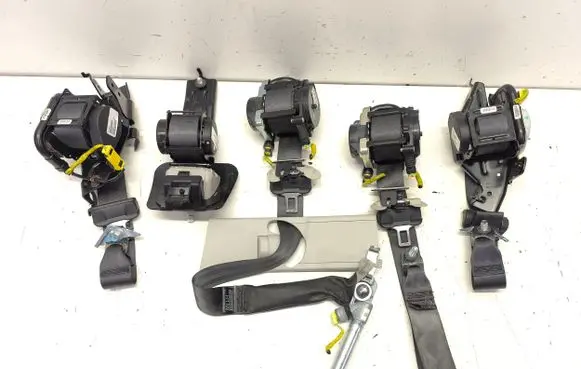 Subaru Outback (BT) Set of seat belts 6432296VHB 6432297VHC 642073100F