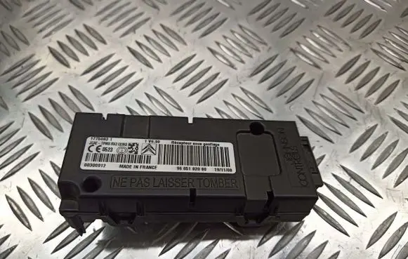 Citroen C4 I Picasso Tire pressure control unit 9665182080
