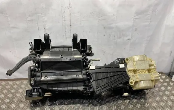 Mercedes-Benz S W221 Interior heater climate box assembly A2218345660