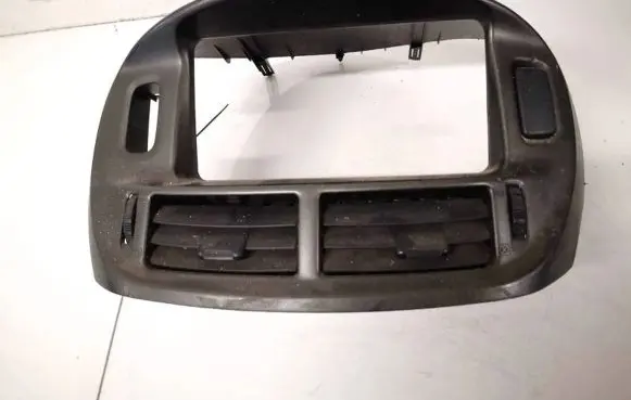Toyota Previa (XR30, XR40) II Dash center air vent grill 5540528310 55405-28310