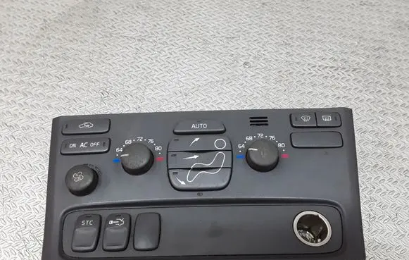 Volvo S80 Climate control unit 9496812