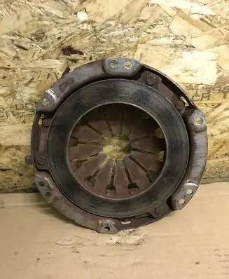 Toyota Aygo AB10 Pressure plate 