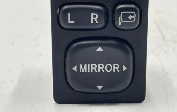Toyota RAV 4 (XA30) Wing mirror switch 183575
