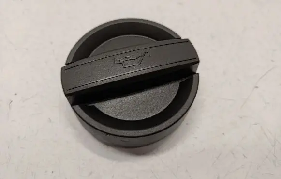 BMW 3 F30 F35 F31 Oil filler cap 8655331 11128655331