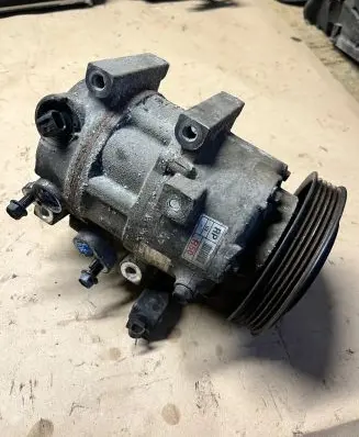 KIA Carens III Air conditioning (A/C) compressor (pump) F500PNBCA12 S16E R134R0FR123