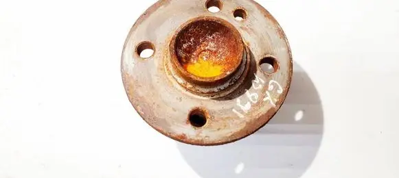 Mini One - Cooper R50 - 53 Rear wheel hub