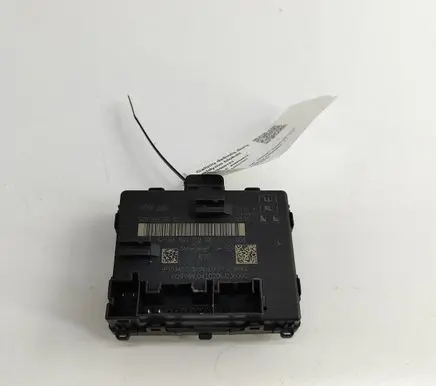 Volkswagen PASSAT B8 Door control unit/module 5Q0959395K 8W1959395D