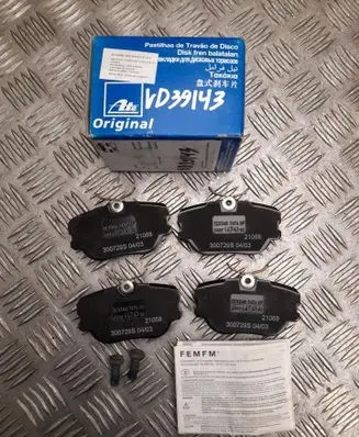 Saab 900 Brake pads (rear) 13046028112