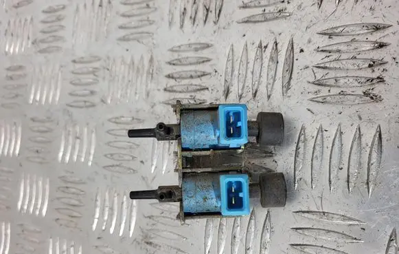 Suzuki Jimny Valve vacuum 