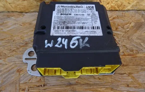 Mercedes-Benz B W246 W242 Airbag control unit/module A2469000709 A2468200026
