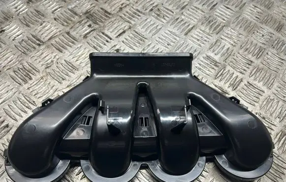 Mercedes-Benz E W213 Air intake duct part A2138307900