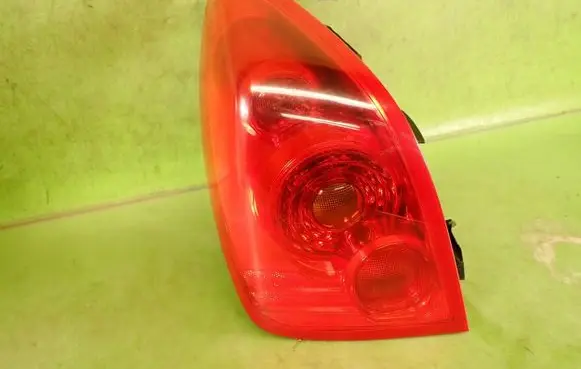 Nissan Primera Rear/tail lights