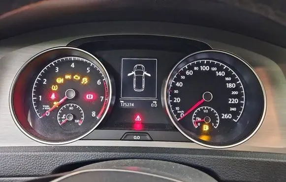 Volkswagen Golf VII Speedometer (instrument cluster) 5G1920740 IMPRK1496060
