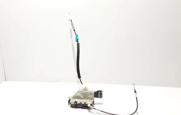 Peugeot Partner III Front door lock 9816343380