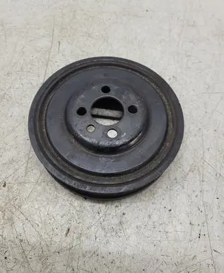 Volkswagen PASSAT B6 Crankshaft pulley 03G105243