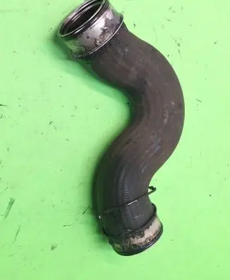 Volkswagen Golf V Intercooler hose/pipe