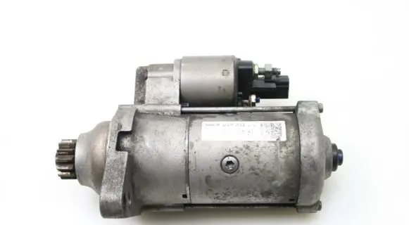 Volkswagen Golf VII Starter motor 02Z911024L