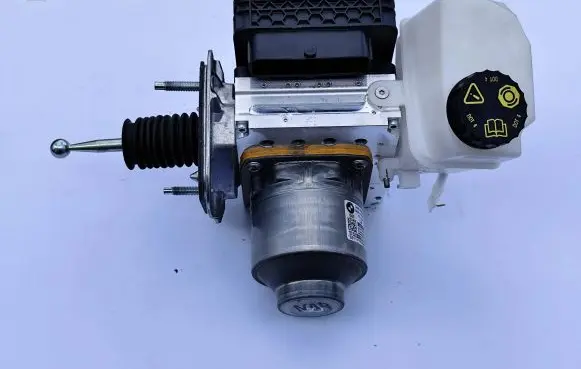 BMW 7 G70 ABS Pump 34505A8B0F8 3450-5A8B0F8 10120226914