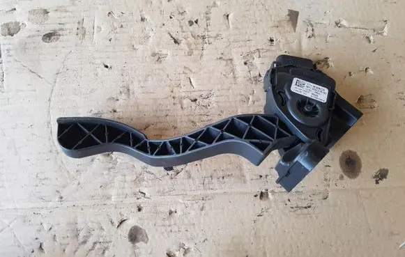 Ford Transit - Tourneo Connect Accelerator throttle pedal