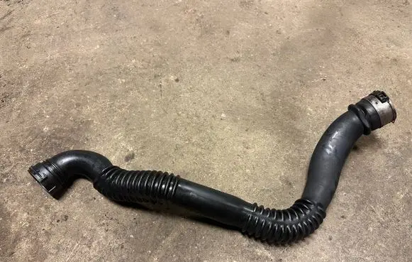 BMW 5 E60 E61 Intercooler hose/pipe 7803748 58300015