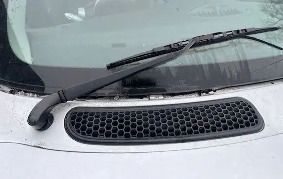 Mini One - Cooper R50 - 53 Front wiper blade arm 
