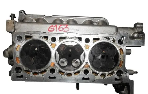 Jeep Grand Cherokee Engine head 90352085F
