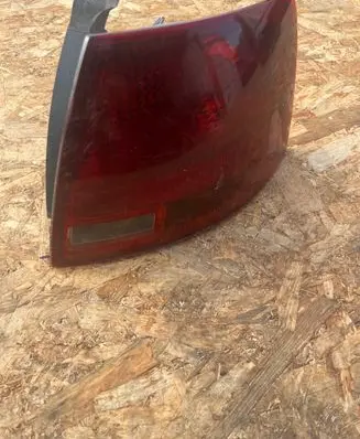 Audi A4 S4 B7 8E 8H Rear/tail lights 8E9945096E 484002 ULO748002