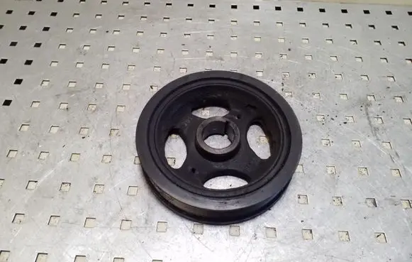 Toyota Avensis T250 Crankshaft pulley