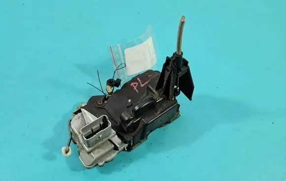 Peugeot 307 Front door lock IMPRK1538169