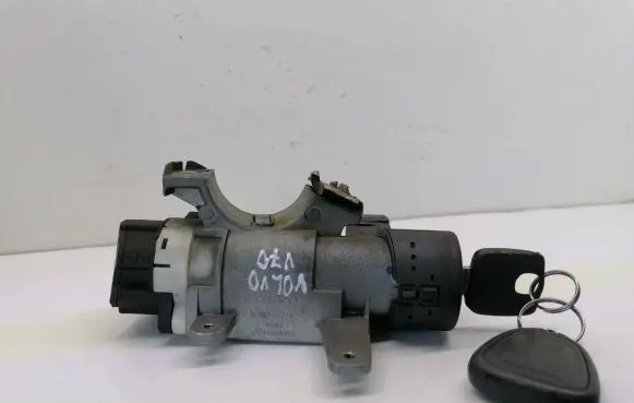 Volvo V70 Ignition lock 73760 8673073