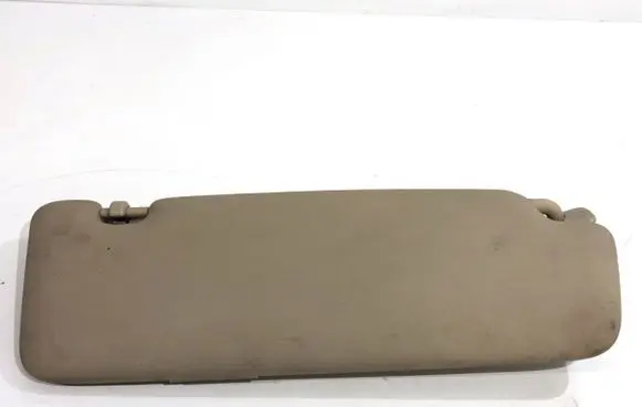 Sun visor
