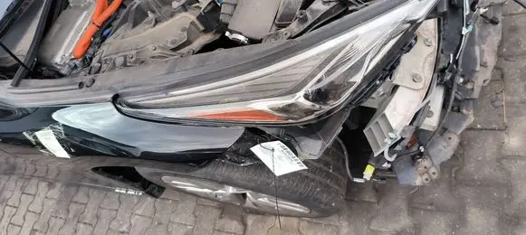 Toyota Mirai II Front quarter panel 