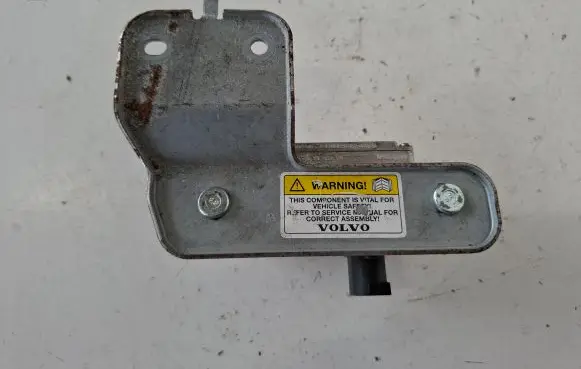 Volvo V70 ESP acceleration yaw rate sensor 8688069
